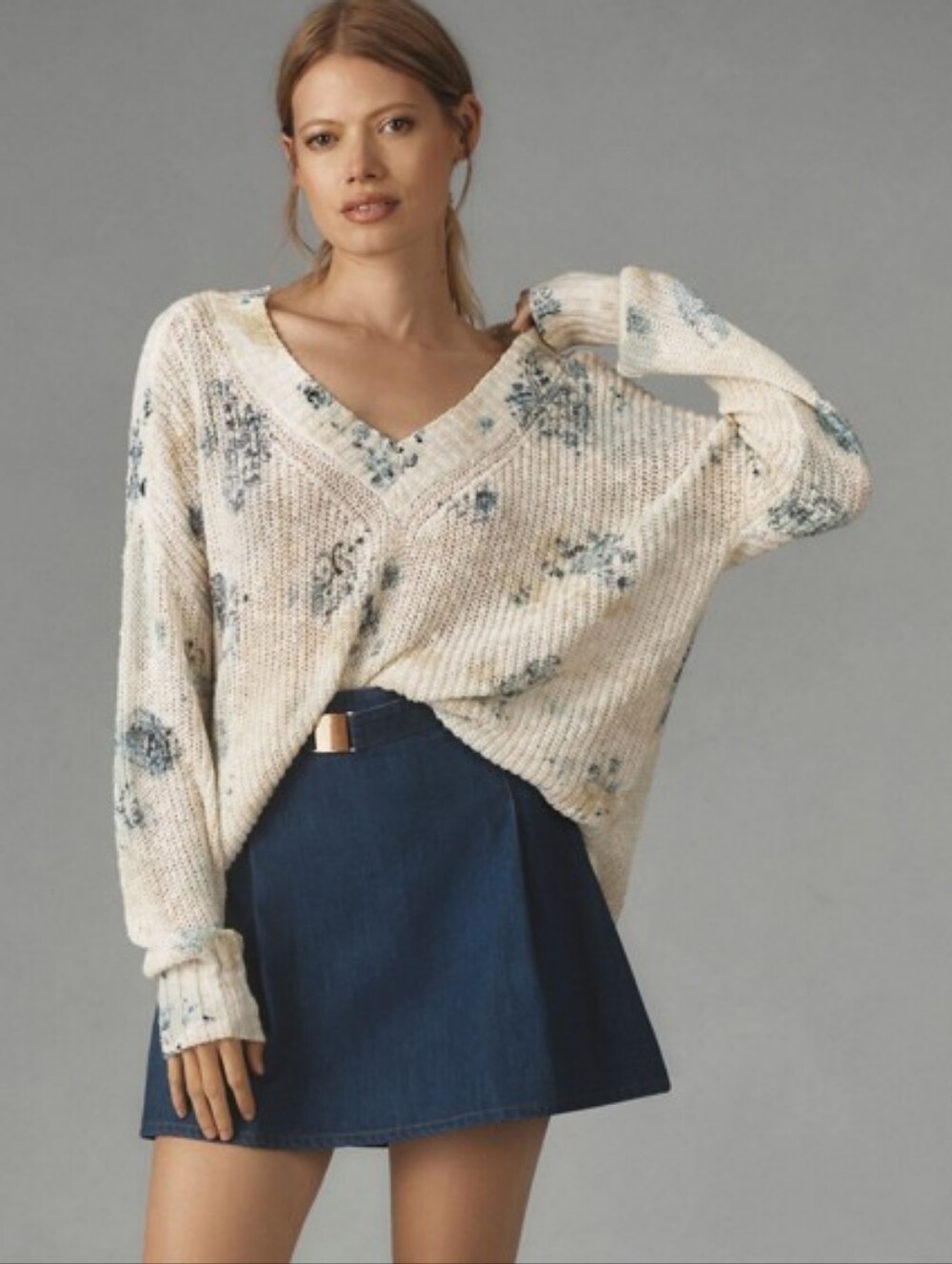 Anthropologie Cream V-Neck Floral Knit Sweater